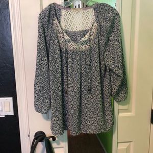 Navy blue pattern blouse